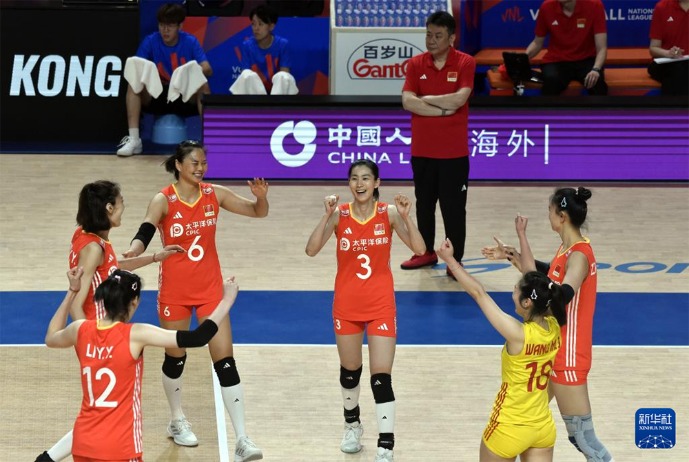 中国女排掀翻世界第一，今晚战世界第三